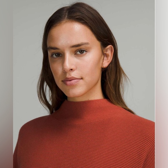 Lululemon Boxy Cotton-Blend Sweater - Picture 8 of 11